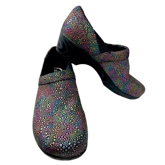 Klogs Women’s 9.5 Portland Colorful Iridescent Slip Resistant Leather Clogs - Picture 1 of 10
